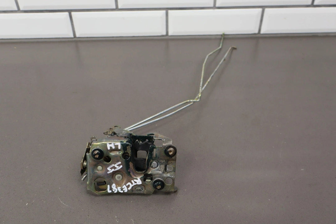 84 - 96 C4 Corvette Left Driver Door Latch W/Rods Tested