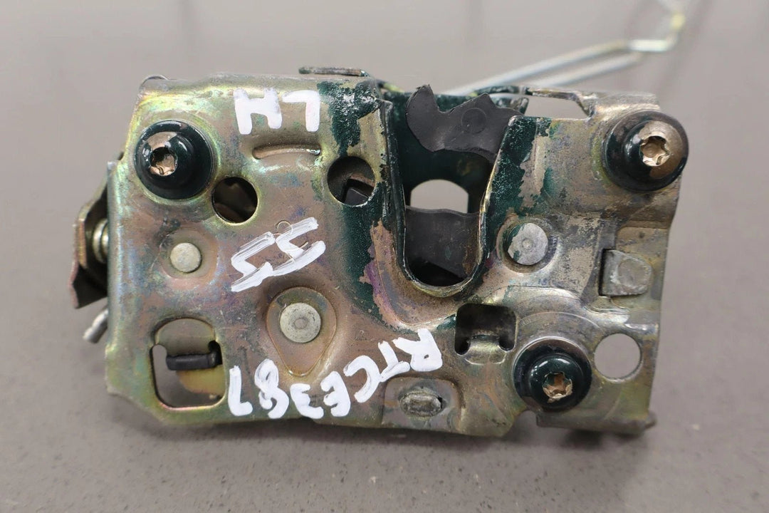 84 - 96 C4 Corvette Left Driver Door Latch W/Rods Tested