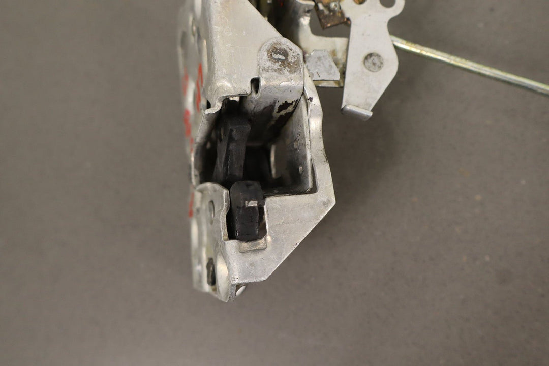 84 - 96 C4 Corvette Left Driver Door Latch W/Rods Tested