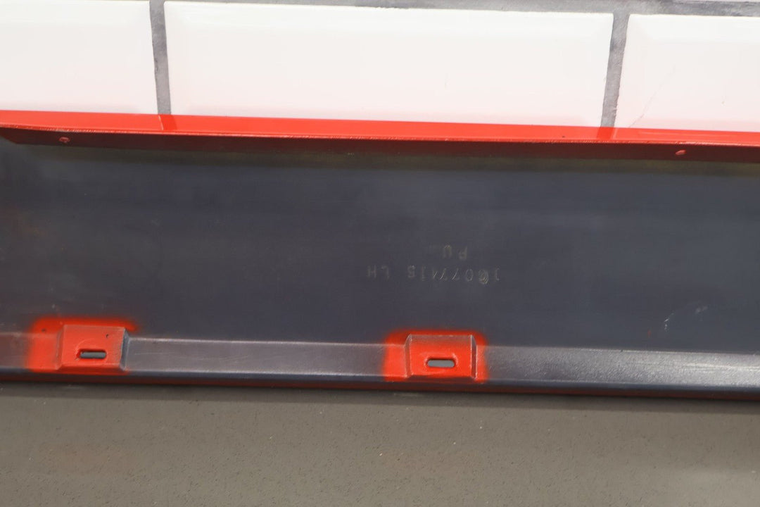 84 - 96 Chevy C4 Corvette Left Exterior Rocker Panel Trim Moulding (Torch Red 70U)