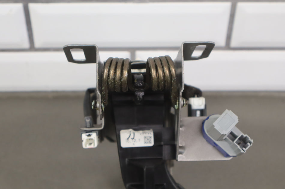 2017 Fiat 124 Spider- Pedal Assembly