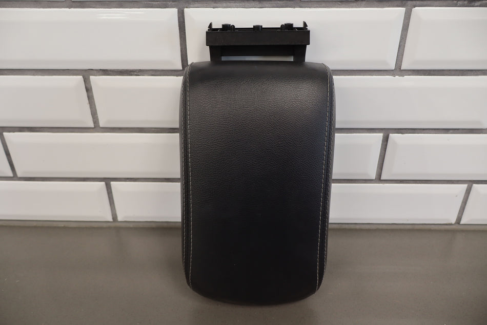 Console Lid, 2008, Mitsubishi, Lancer