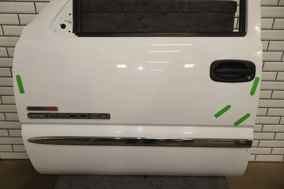 2002 GMC Sierra 2500 Left Front Door White 50U