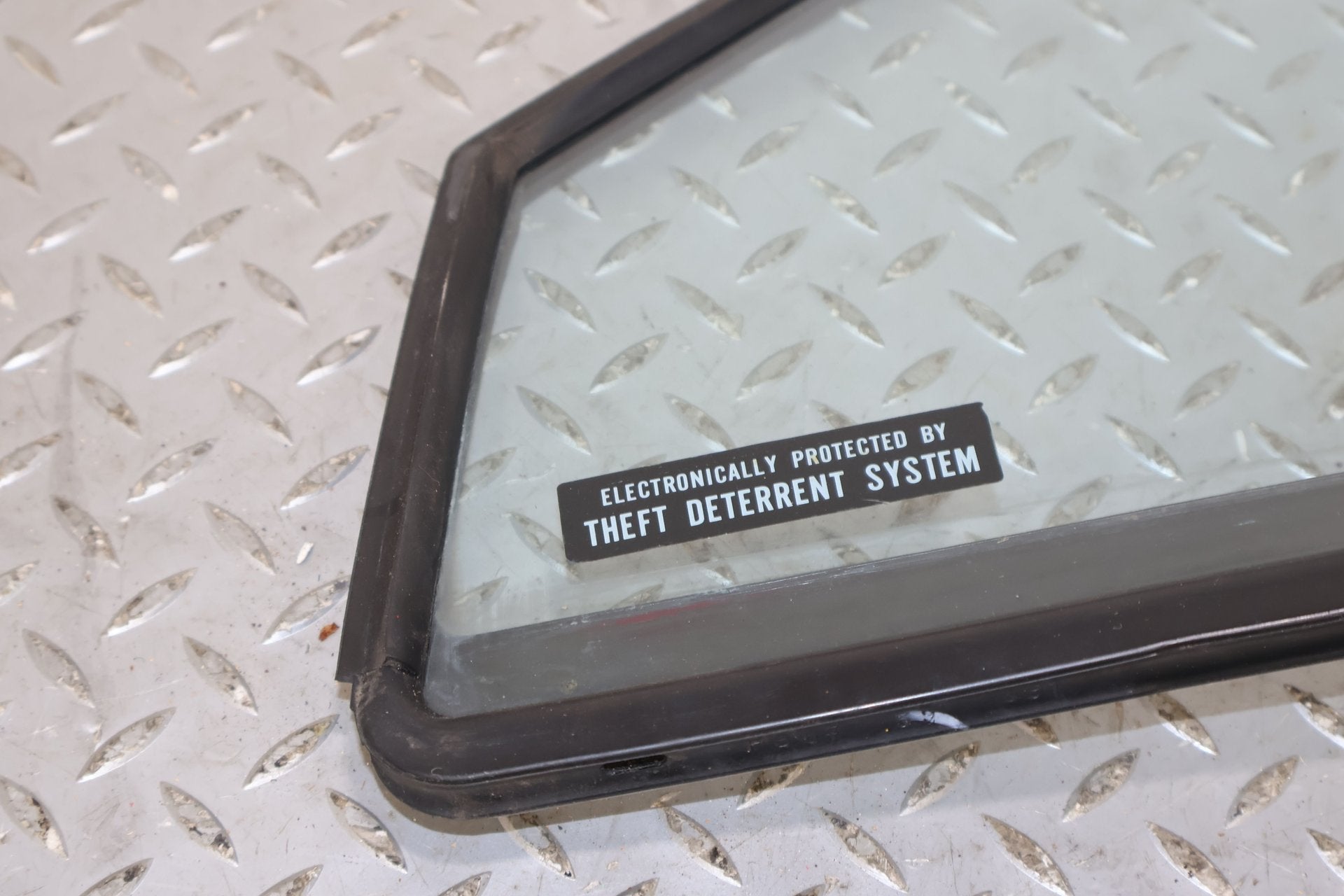 86-91 Mazda RX7 FC Convertible Front Left LH Door Vent Window Glass W/Trim