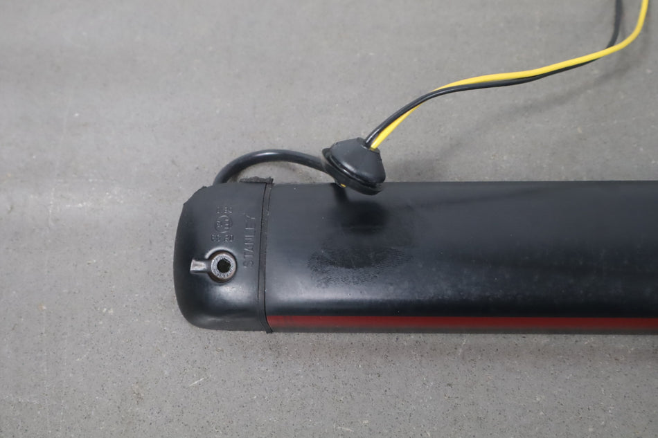 2004 Hummer H2 3rd Brake Light 15145321