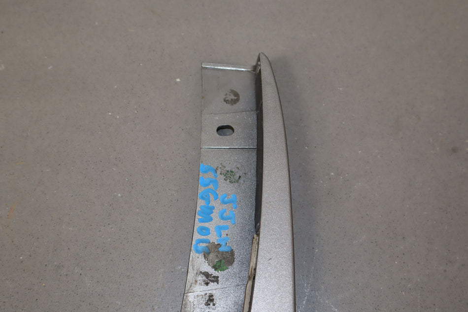 2005 GMC Yukon- Left Quarter Glass Mold