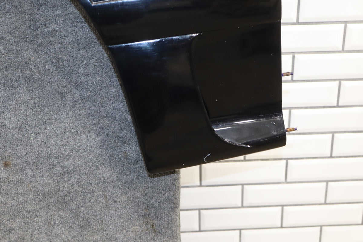 87-90 Ford Mustang GT (Fox) RH Fender W Moldings (Dent)