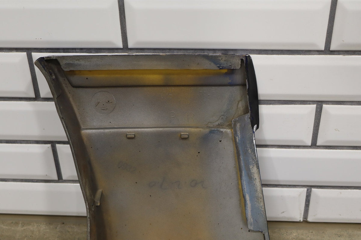 87-93 Ford Mustang GT (Fox) RH Rocker Molding (Scrape)