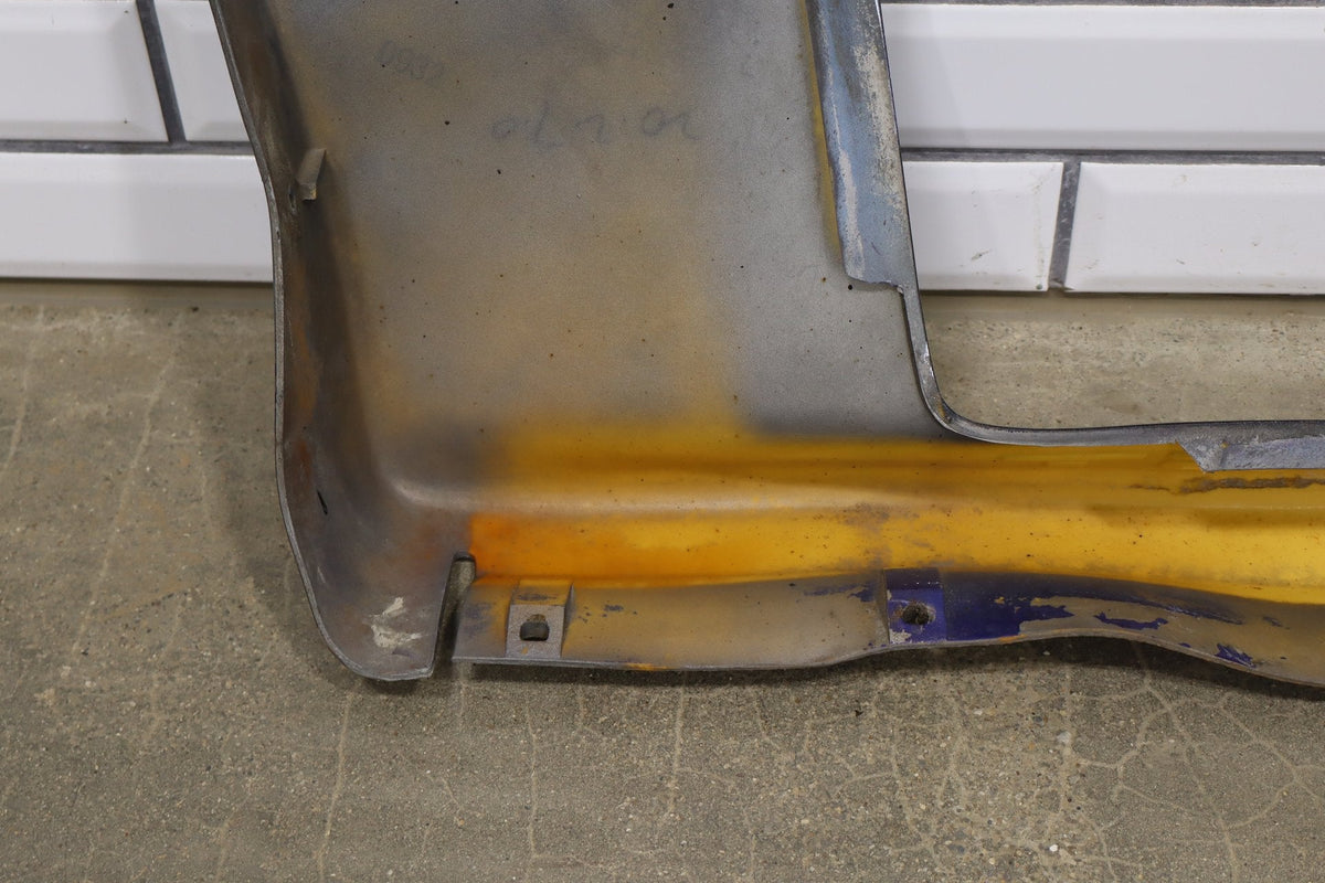 87-93 Ford Mustang GT (Fox) RH Rocker Molding (Scrape)