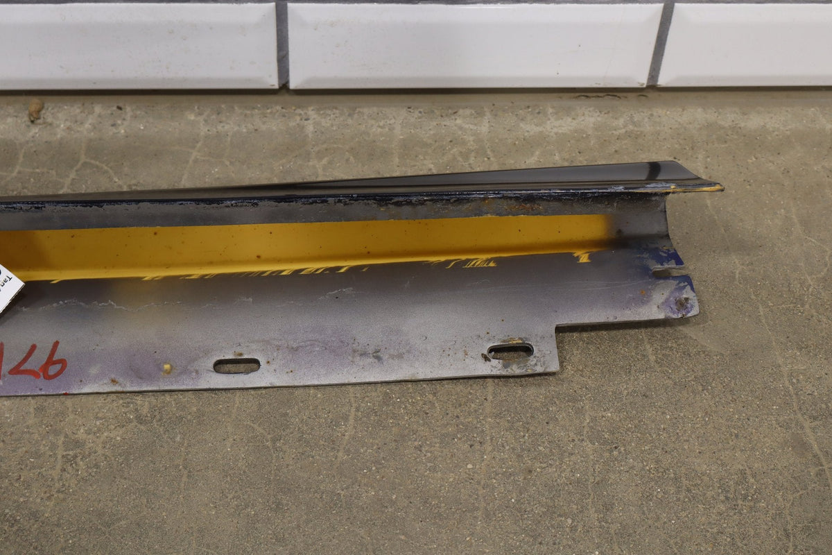 87-93 Ford Mustang GT (Fox) RH Rocker Molding (Scrape)