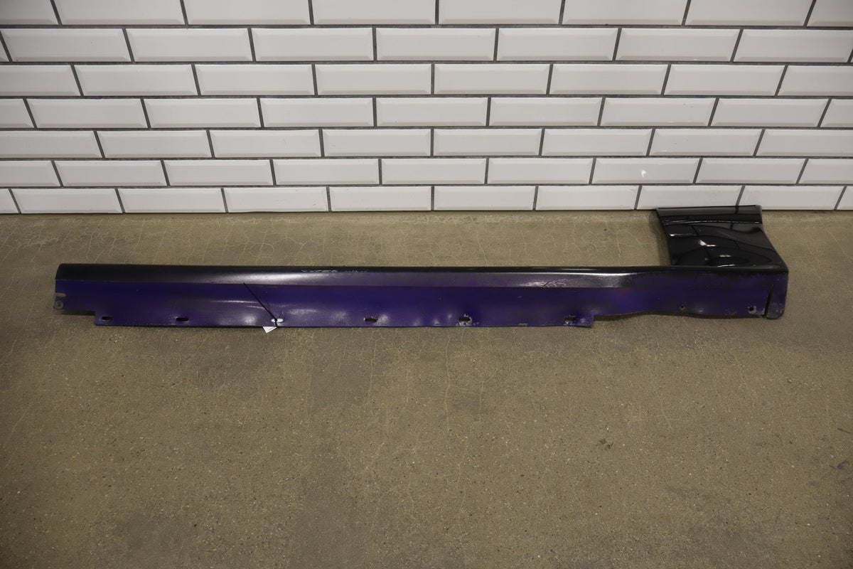 87-93 Ford Mustang GT (Fox) RH Rocker Molding (Scrape)