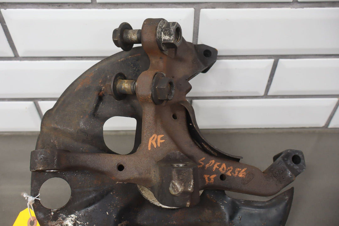 87 - 93 Ford Mustang V8 Pair of Front Spindles W/Dust Shields