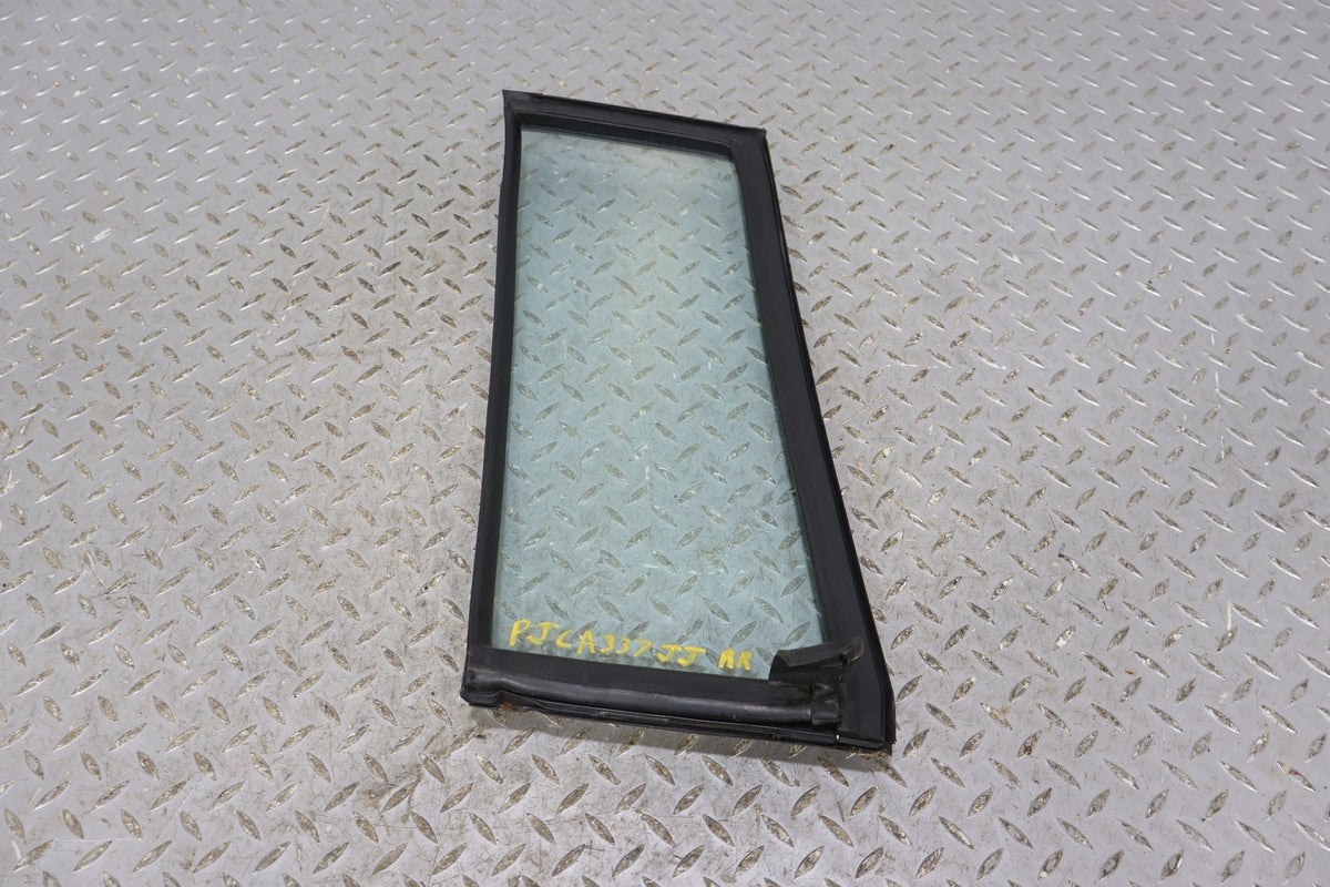 88-89 Cadillac Brougham Rear Right Vent Glass Window (W/Vinyl Roof) Glass Only