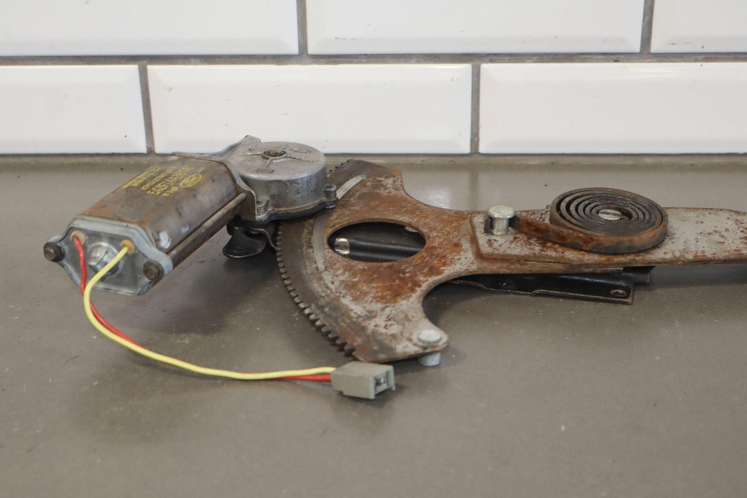 88 - 93 Ford Mustang Coupe/Hatchback Left Driver Window Regulator W/Motor