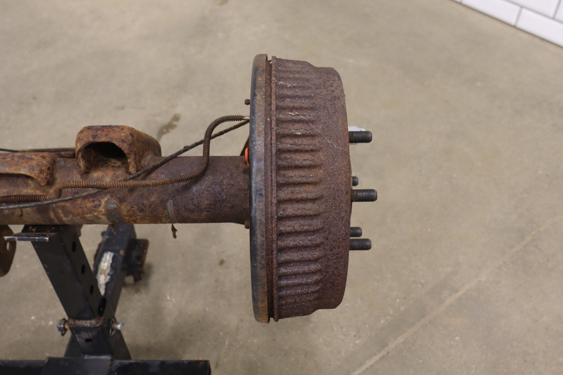 88-94 Chevrolet Silverado 1500 4x4 OBS GMT400- 3.42 Ratio Rear Axle Assembly