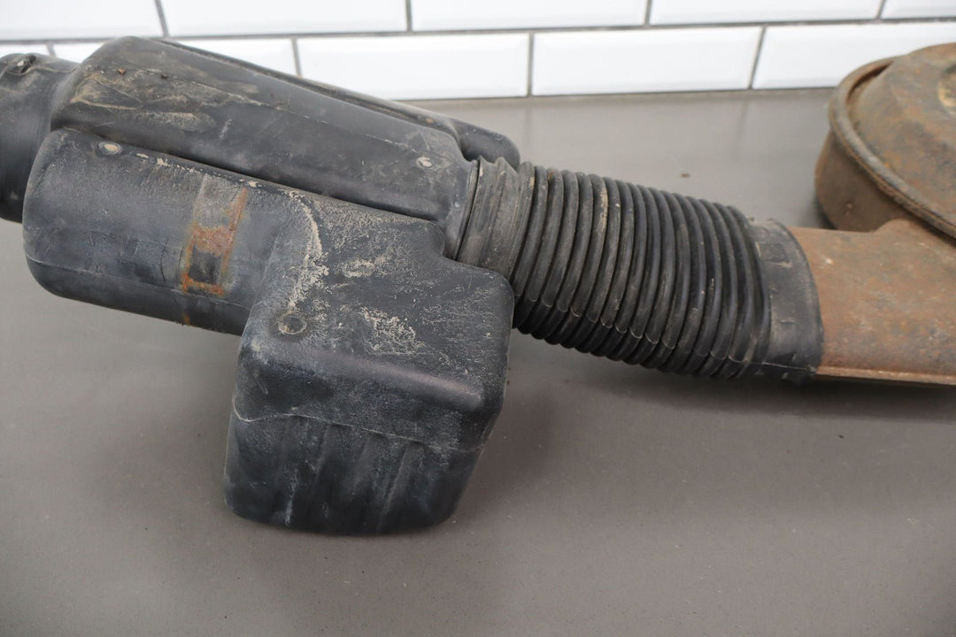 88 - 94 Chevy C/K GMT400 5.7L 350 V8 Air Cleaner Assembly