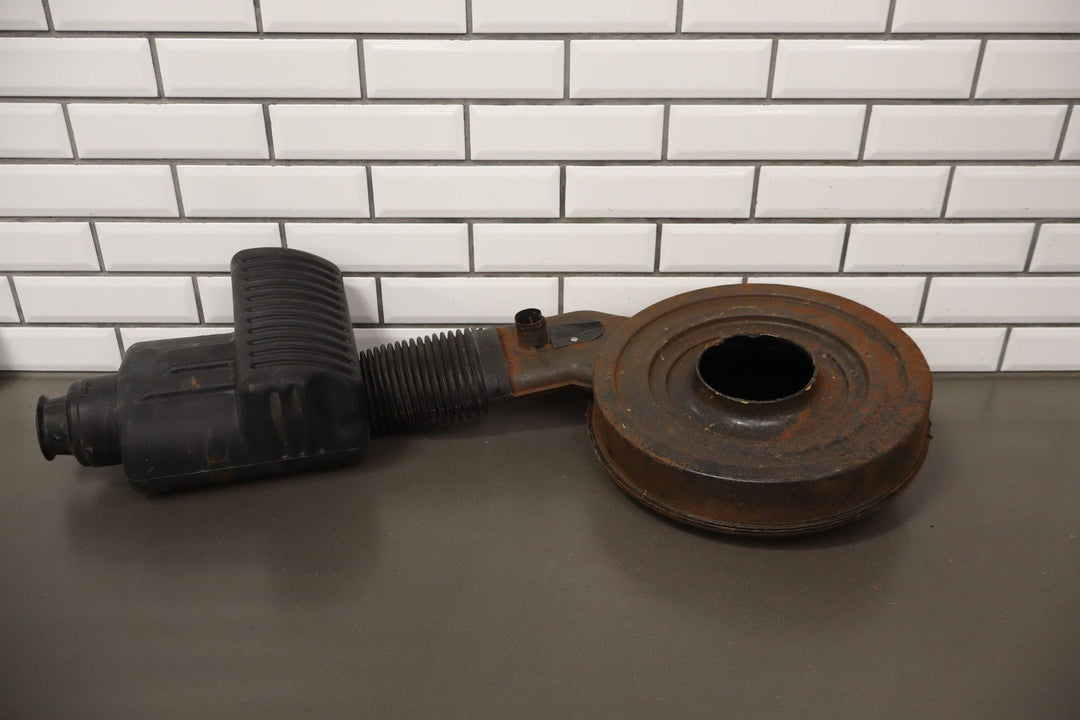 88 - 94 Chevy C/K GMT400 5.7L 350 V8 Air Cleaner Assembly