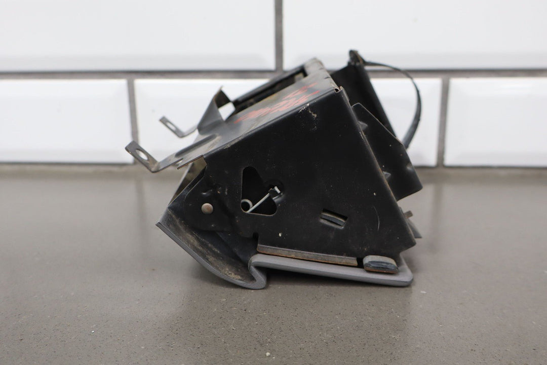 88 - 94 Chevy C/K Truck Dash Mounted Ash Tray (Gray 13i) GMT400 OBS OEM