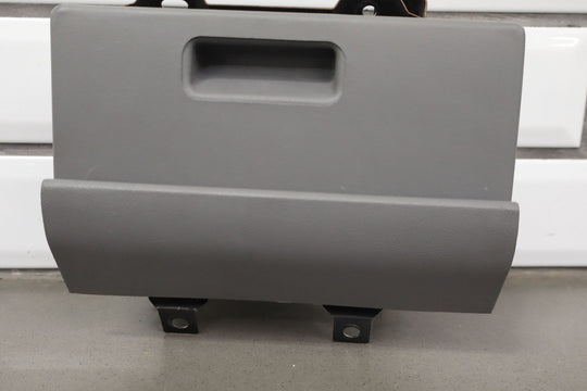 88 - 94 Chevy C/K Truck Dash Mounted Ash Tray (Gray 13i) GMT400 OBS OEM