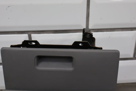 88 - 94 Chevy C/K Truck Dash Mounted Ash Tray (Gray 13i) GMT400 OBS OEM