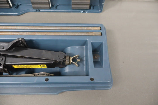 88 - 94 Chevy C/K Truck GMT400 Extended Cab Jack/Tools/Storage Blue OBS