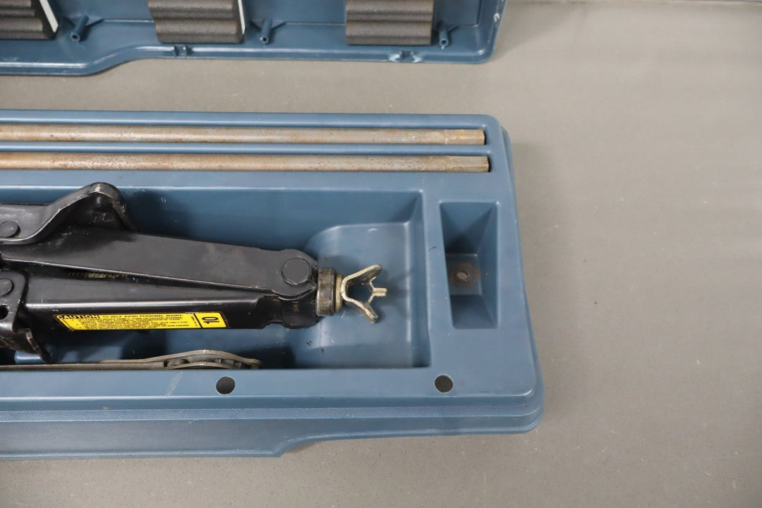 88 - 94 Chevy C/K Truck GMT400 Extended Cab Jack/Tools/Storage Blue OBS