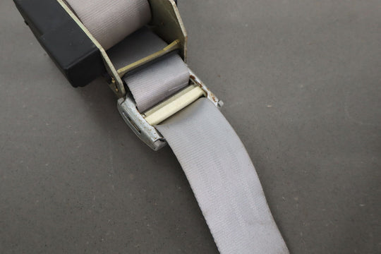 88 - 94 Chevy C/K Truck GMT400 Extended Cab Left Rear Seat Belt Gray 13i