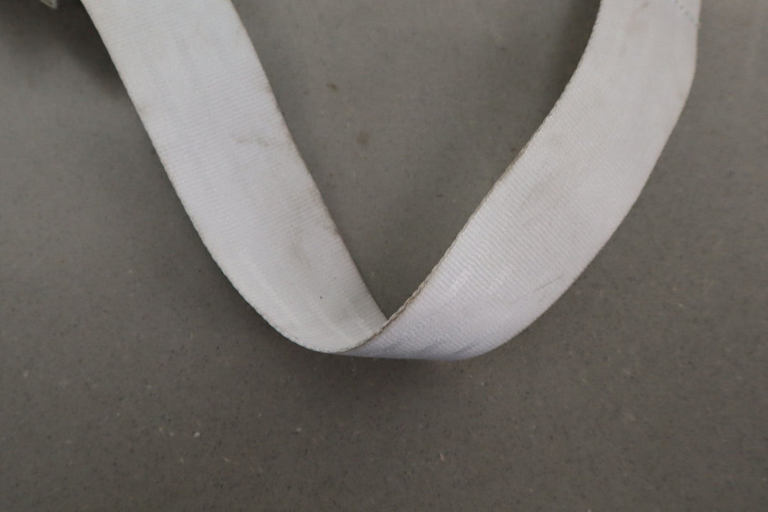 88 - 94 Chevy C/K Truck GMT400 Extended Cab Left Rear Seat Belt Gray 13i