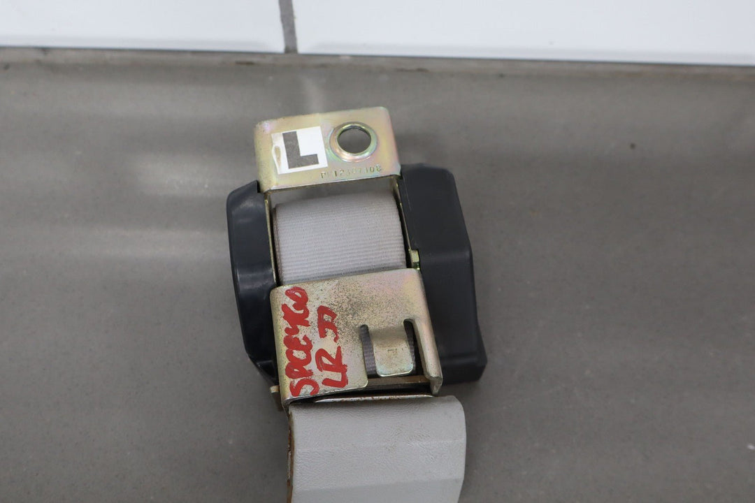 88 - 94 Chevy C/K Truck GMT400 Extended Cab Left Rear Seat Belt Gray 13i