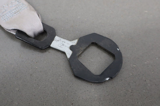 88 - 94 Chevy C/K Truck GMT400 Extended Cab Right Rear Seat Belt Gray 13i