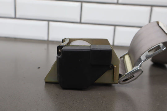 88 - 94 Chevy C/K Truck GMT400 Extended Cab Right Rear Seat Belt Gray 13i