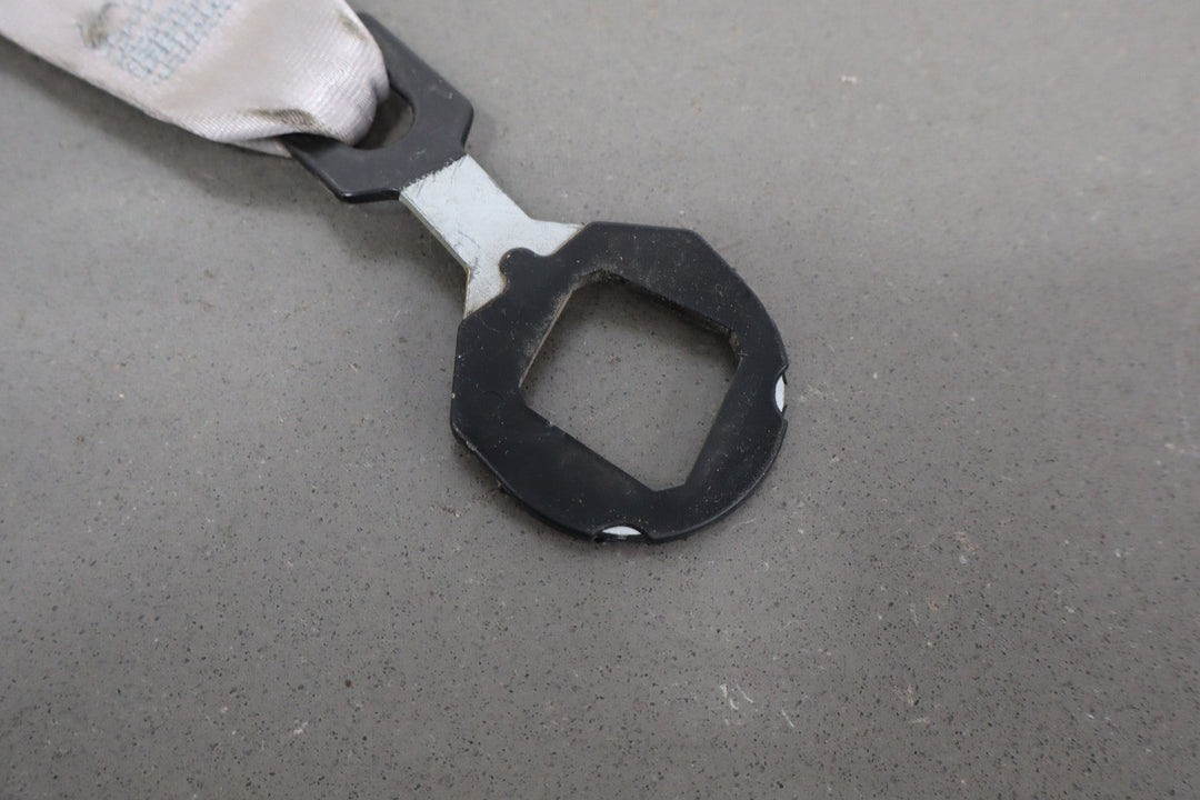 88 - 94 Chevy C/K Truck GMT400 Extended Cab Right Rear Seat Belt Gray 13i