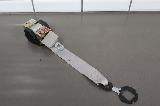 88 - 94 Chevy C/K Truck GMT400 Extended Cab Right Rear Seat Belt Gray 13i