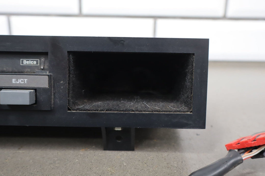 88 - 94 Chevy C/K Truck GMT400 Factory Radio Tape Player Equilizer Tested OEM