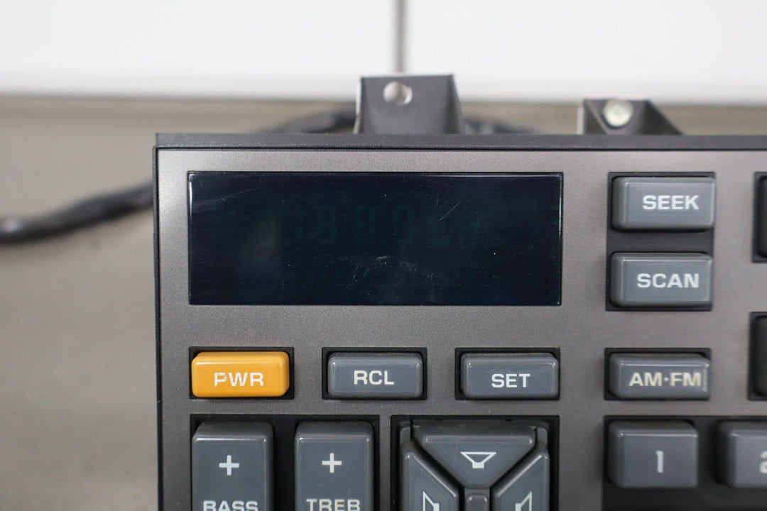 88 - 94 Chevy C/K Truck GMT400 Factory Radio Tape Player Equilizer Tested OEM