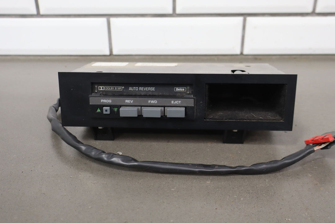 88 - 94 Chevy C/K Truck GMT400 Factory Radio Tape Player Equilizer Tested OEM