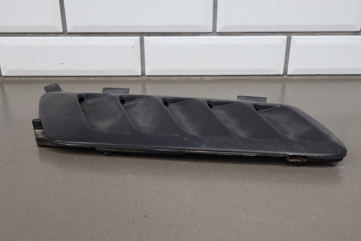 88-96 Pontiac Grand Prix Coupe Hood Vent Scoop Pair (Chip Fade)