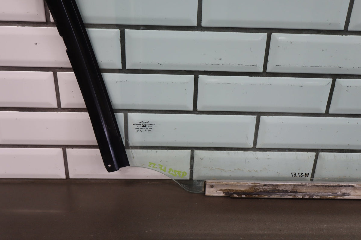 88-96 Pontiac Grand Prix Coupe Left Door Glass