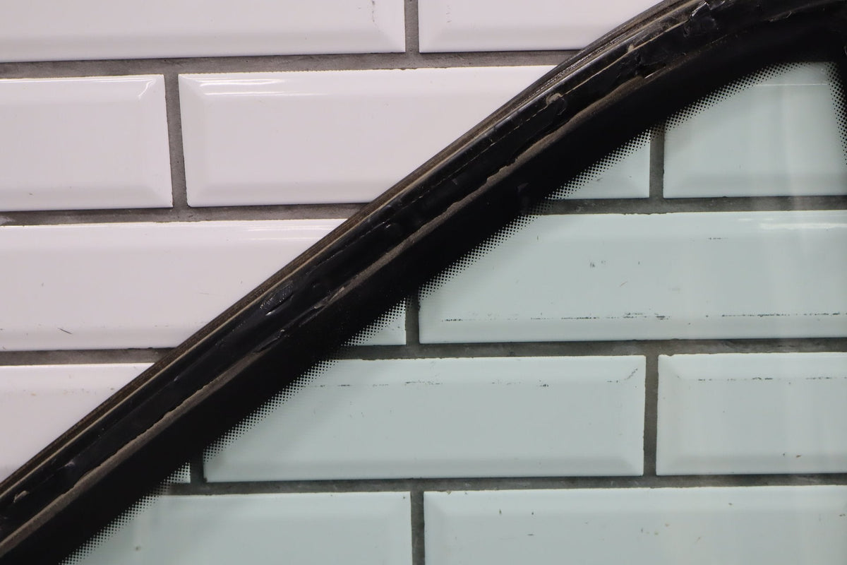 88-96 Pontiac Grand Prix Coupe Left Quarter Glass Sail