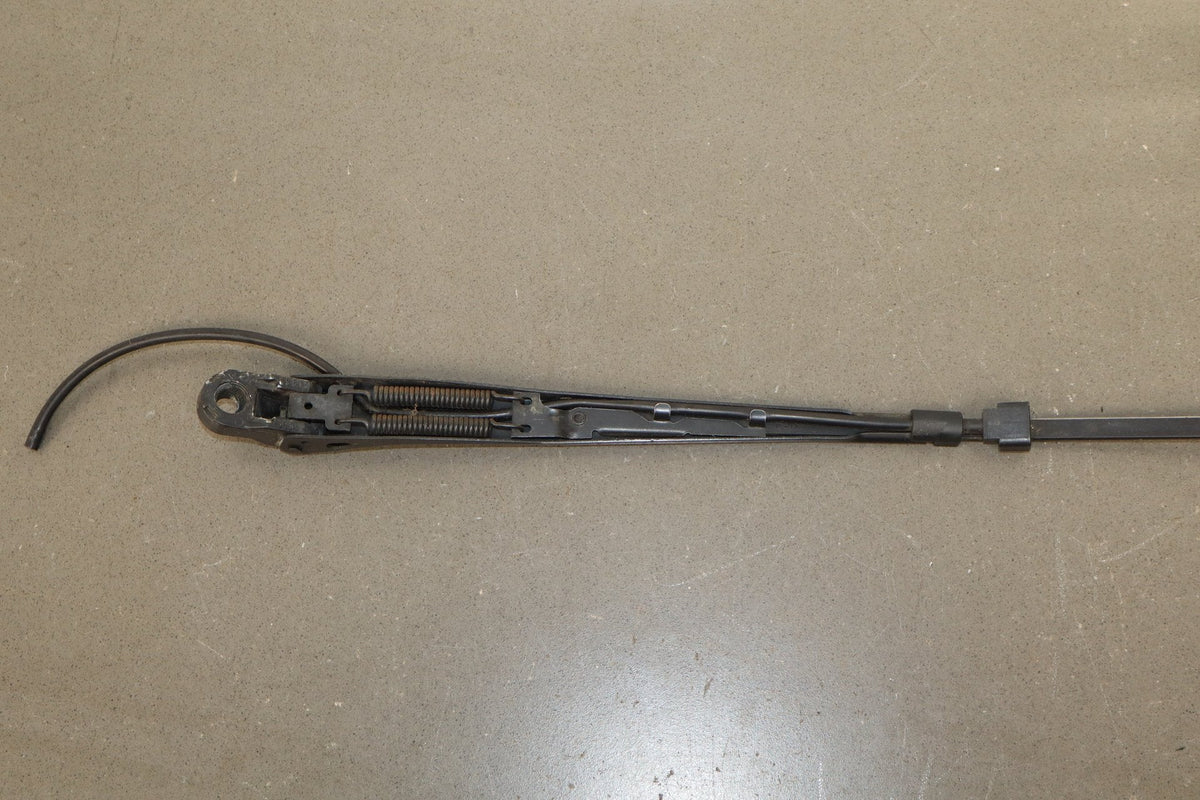 88-96 Pontiac Grand Prix Wiper Arm Pair No Blades