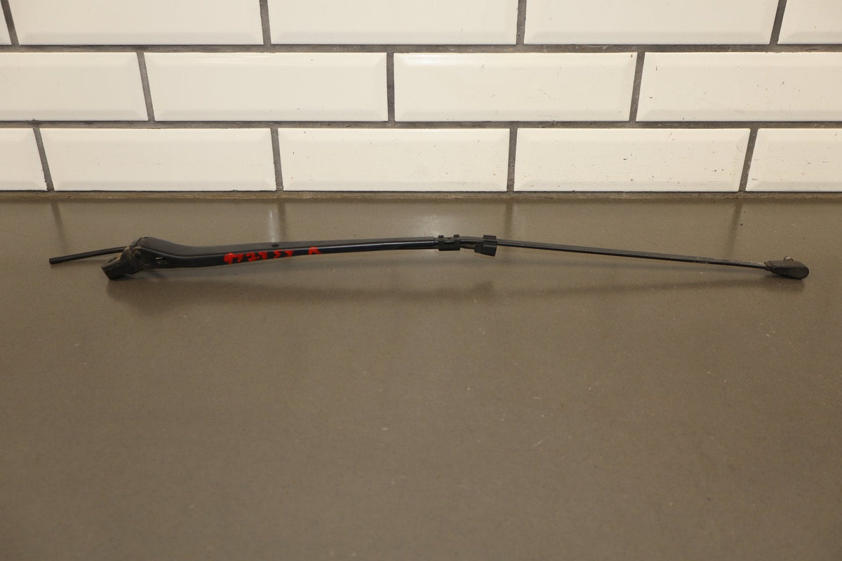 88-96 Pontiac Grand Prix Wiper Arm Pair No Blades