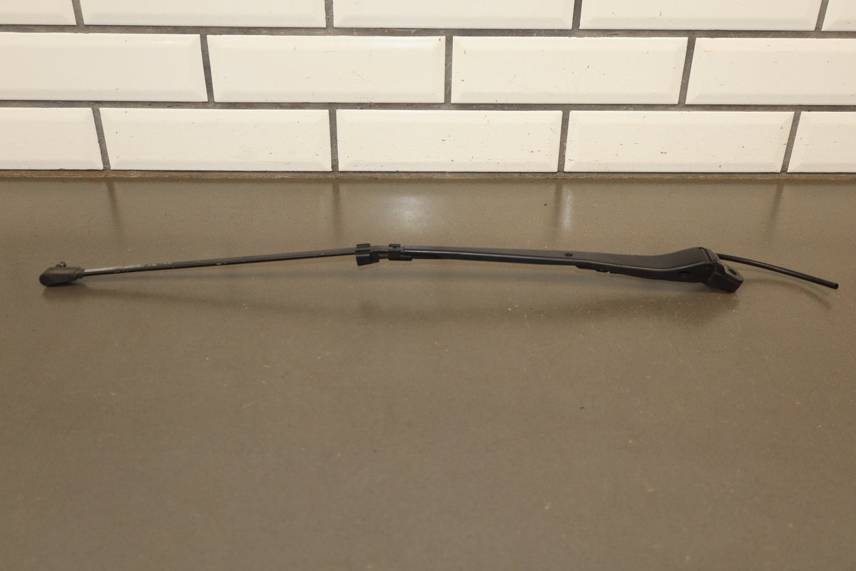 88-96 Pontiac Grand Prix Wiper Arm Pair No Blades