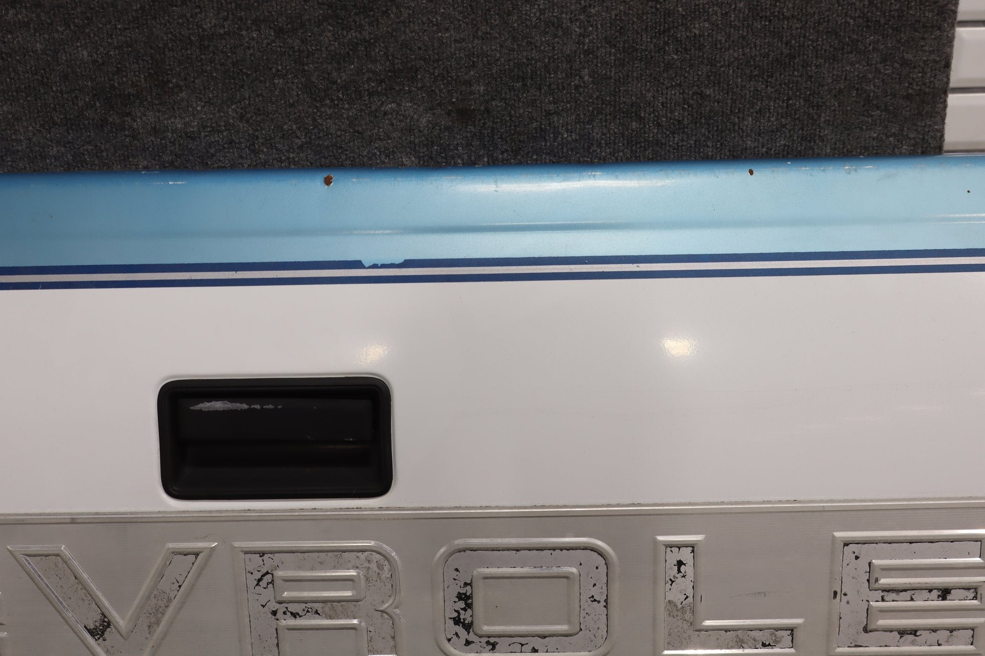 88-98 Chevy C/K Silverado GMT400 Fleetside Tailgate (OEM 12540227)