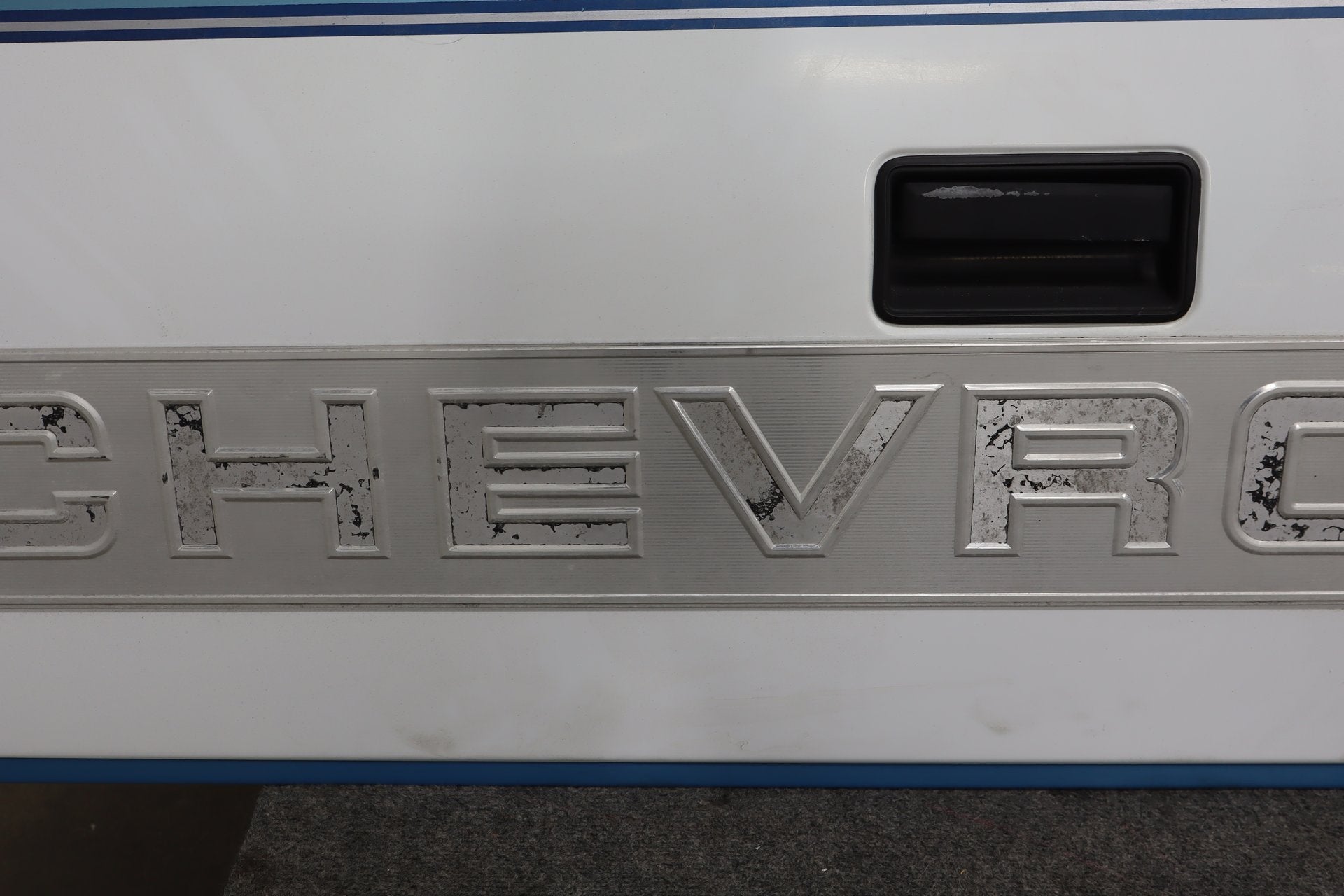 88-98 Chevy C/K Silverado GMT400 Fleetside Tailgate (OEM 12540227)