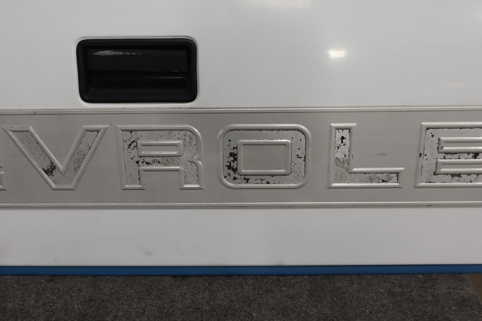 88-98 Chevy C/K Silverado GMT400 Fleetside Tailgate (OEM 12540227)