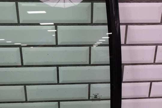 88 - 98 Chevy C/K Truck GMT400 Driver Left LH Door Glass/Window OEM