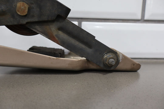 88 - 98 Chevy C/K Truck GMT400 OBS OEM Hood Hinges Left/Right (Light Autumnwood)