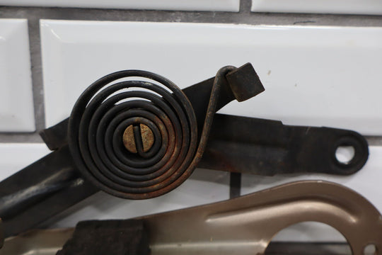 88 - 98 Chevy C/K Truck GMT400 OBS OEM Hood Hinges Left/Right (Light Autumnwood)