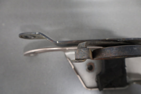 88 - 98 Chevy C/K Truck GMT400 OBS OEM Hood Hinges Left/Right (Light Autumnwood)