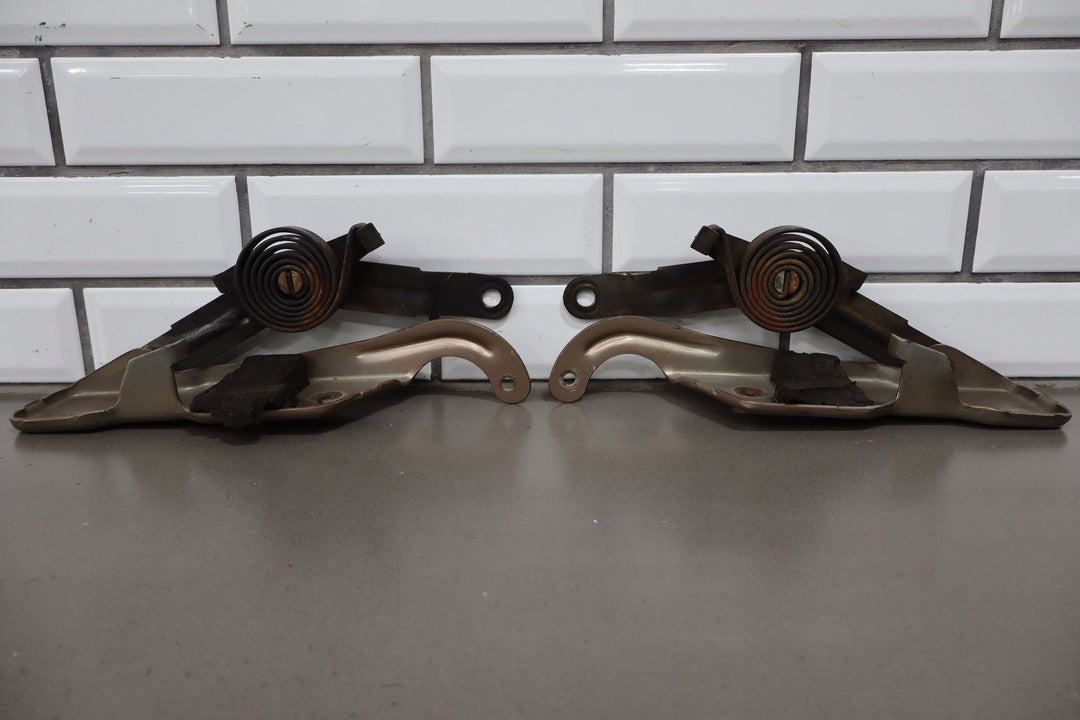 88 - 98 Chevy C/K Truck GMT400 OBS OEM Hood Hinges Left/Right (Light Autumnwood)